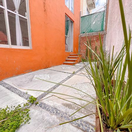 Colorful Family Condo With Terrace And Free Parking غواناخواتو المظهر الخارجي الصورة